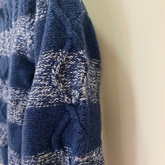 Cute H&M sweater size 1.5-2yrs - Picture 3 of 10